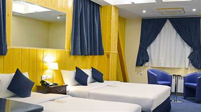 اتاق سه تخته هتل ستارگان شیراز